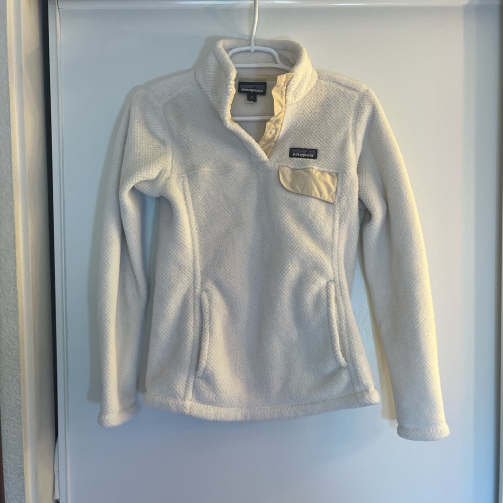 Patagonia Off-White Fleece Jacket